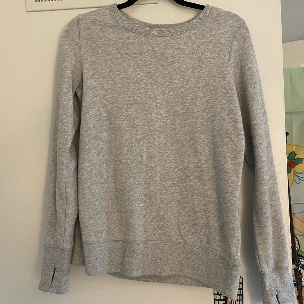 Tek Gear: Gray Crewneck (M)